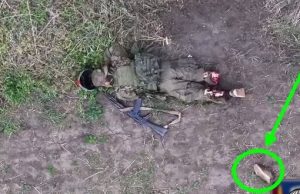 Оператор дрона “роззув” окупанта скидом боєприпасу. ВIДЕО 18+ Оператор-дрона-“роззув”-окупанта-скидом-боєприпасу.-ВiДЕО-18+