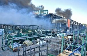 Приміщення харківського “Епіцентру” в момент авіаудару російськими КАБами. ВIДЕО Приміщення-харківського-“Епіцентру”-в-момент-авіаудару-російськими-КАБами.-ВiДЕО