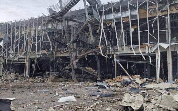 Росіяни знищили аеропорт у Запоріжжі. ВІДЕО+ФОТО Росіяни-знищили-аеропорт-у-Запоріжжі.-ВІДЕО+ФОТО