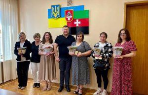 Шість жінок з Нововолинської громади удостоєні звання «Мати-Героїня» Шість-жінок-з-Нововолинської-громади-удостоєні-звання-«Мати-Героїня»