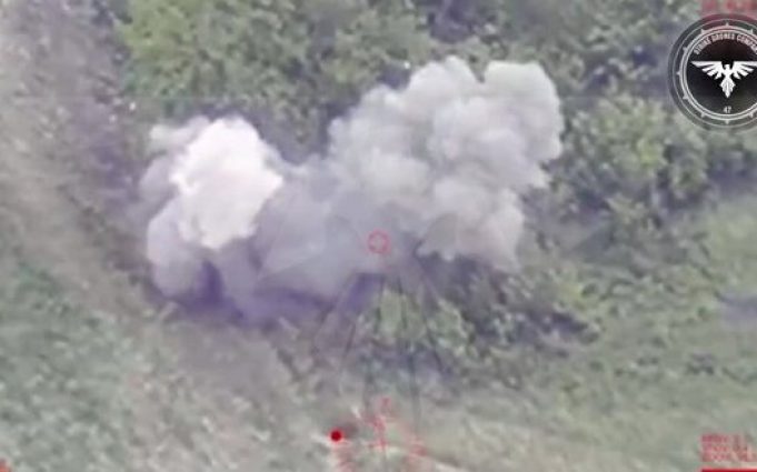 Воїни 47 ОМБр знищили 5 ворожих гаубиць Д-30 під Авдіївкою. ВIДЕО Воїни-47-ОМБр-знищили-5-ворожих-гаубиць-Д-30-під-Авдіївкою.-ВiДЕО