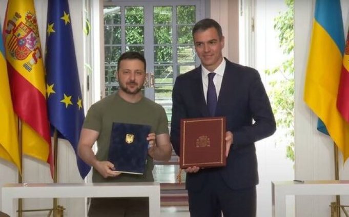Україна та Іспанія підписали угоду про гарантії безпеки (оновлено). ВIДЕО Україна-та-Іспанія-підписали-угоду-про-гарантії-безпеки-(оновлено).-ВiДЕО