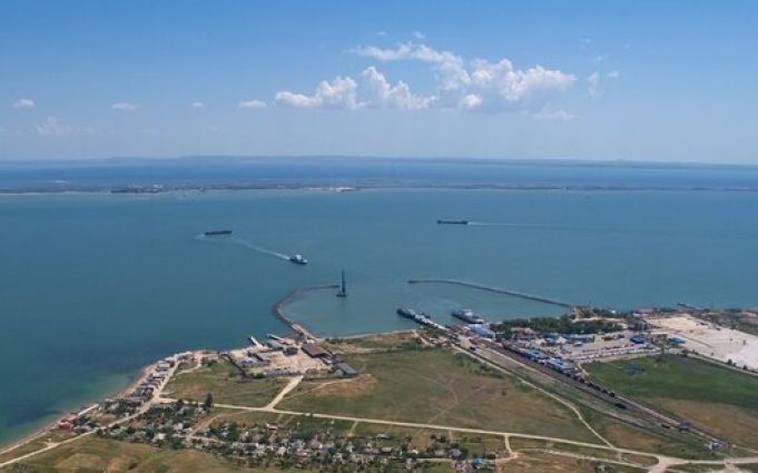Вночі у Керчі в окупованому Криму пролунали вибухи. ВIДЕО Вночі-у-Керчі-в-окупованому-Криму-пролунали-вибухи.-ВiДЕО