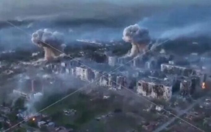 Окупанти руйнують обстрілами житлові будинки у Вовчанську. ВIДЕО Окупанти-руйнують-обстрілами-житлові-будинки-у-Вовчанську.-ВiДЕО
