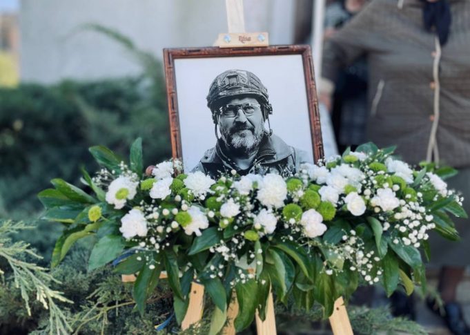Громада попрощалася із Героєм Дмитром Громовим