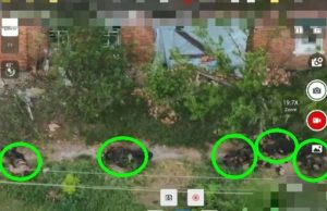 Семеро ліквідованих окупантів лежать на стежці поблизу приватного будинку у Вовчанську. ВIДЕО Семеро-ліквідованих-окупантів-лежать-на-стежці-поблизу-приватного-будинку-у-Вовчанську.-ВiДЕО