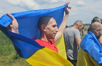 71 захисника та 4 цивільних повернули із російського полону, – Зеленський. ВІДЕО+ФОТОрепортаж 71-захисника-та-4-цивільних-повернули-із-російського-полону,-–-Зеленський.-ВІДЕО+ФОТОрепортаж