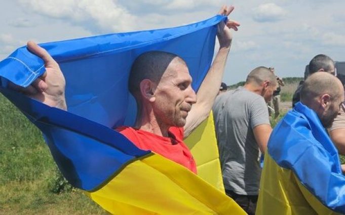 71 захисника та 4 цивільних повернули із російського полону, – Зеленський. ВІДЕО+ФОТОрепортаж 71-захисника-та-4-цивільних-повернули-із-російського-полону,-–-Зеленський.-ВІДЕО+ФОТОрепортаж