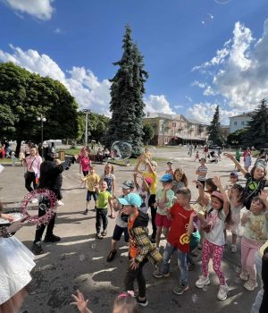 У-Нововолинській-громаді-відзначили-День-захисту-дітей