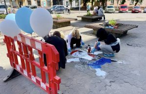 Вихованці Центру ДЮТ розмалювали люки водоканалу Вихованці-Центру-ДЮТ-розмалювали-люки-водоканалу