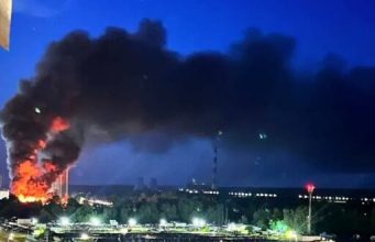 У Деснянському районі Києва спалахнула пожежа на складському приміщенні. ВІДЕО+ФОТОрепортаж У-Деснянському-районі-Києва-спалахнула-пожежа-на-складському-приміщенні.-ВІДЕО+ФОТОрепортаж