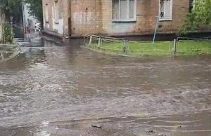 У Києві підтопило низку вулиць після зливи. ВIДЕО У-Києві-підтопило-низку-вулиць-після-зливи.-ВiДЕО