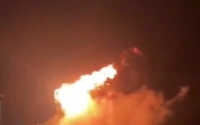 У Росії заявили про атаку дронів на Новошахтинський НПЗ. ВIДЕО У-Росії-заявили-про-атаку-дронів-на-Новошахтинський-НПЗ.-ВiДЕО