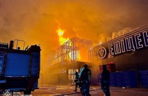 Росіяни вночі масовано обстріляли Херсон. ВІДЕО+ФОТОрепортаж Росіяни-вночі-масовано-обстріляли-Херсон.-ВІДЕО+ФОТОрепортаж