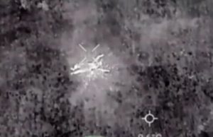 Російський окупант конає на українській землі після скидів із дрона. ВIДЕО Російський-окупант-конає-на-українській-землі-після-скидів-із-дрона.-ВiДЕО