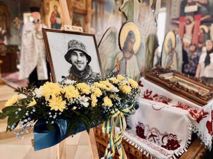 Нововолинська громада попрощалася з Героєм Олександром Бохонським Нововолинська-громада-попрощалася-з-Героєм-Олександром-Бохонським