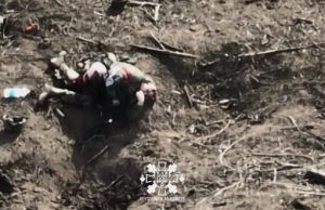 Поранений окупант прострелив собі голову з автомата. ВIДЕО Поранений-окупант-прострелив-собі-голову-з-автомата.-ВiДЕО