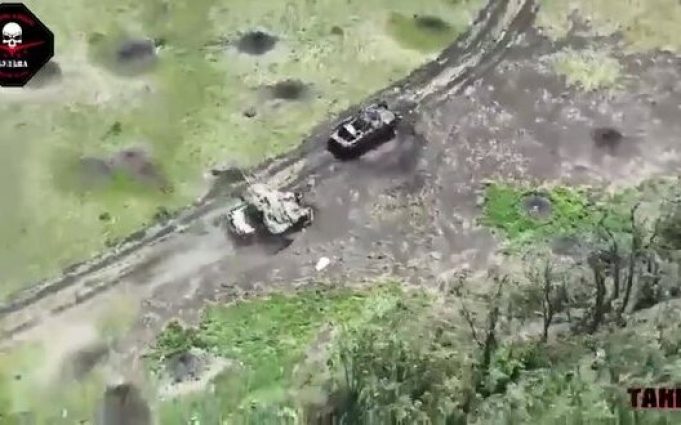 Бійці 72 ОМБр відбили ворожий штурм та знищили танк і МТЛБ окупантів на Донеччині. ВIДЕО Бійці-72-ОМБр-відбили-ворожий-штурм-та-знищили-танк-і-МТЛБ-окупантів-на-Донеччині.-ВiДЕО