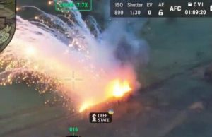 Воїни 36 ОБрМП знищили БМП окупантів східніше Вовчанська. ВIДЕО Воїни-36-ОБрМП-знищили-БМП-окупантів-східніше-Вовчанська.-ВiДЕО