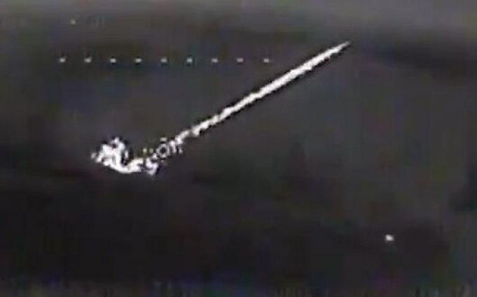 Ворожа РСЗВ ТОС-1А “Сонцепьок” згоріла після прильоту українського дрона. ВIДЕО Ворожа-РСЗВ-ТОС-1А-“Сонцепьок”-згоріла-після-прильоту-українського-дрона.-ВiДЕО