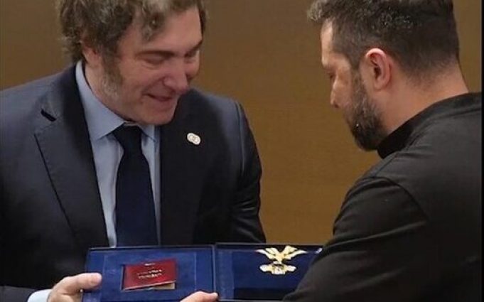 Зеленський і президент Аргентини Мілей обговорили Формулу миру. ВIДЕО Зеленський-і-президент-Аргентини-Мілей-обговорили-Формулу-миру.-ВiДЕО