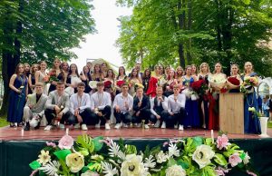 У Нововолинську нагородили випускників-медалістів 2024 року У-Нововолинську-нагородили-випускників-медалістів-2024-року