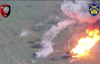 Російська БМП підірвалась разом із десантом на броні на Лиманському напрямку. ВIДЕО Російська-БМП-підірвалась-разом-із-десантом-на-броні-на-Лиманському-напрямку.-ВiДЕО