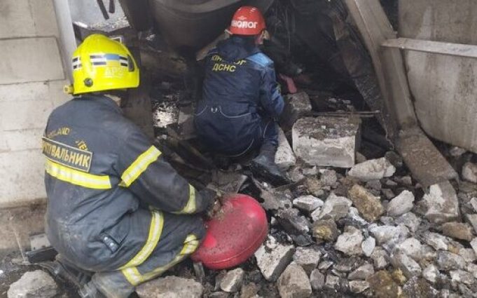 Удар РФ по Полтавщині: 9 поранених, пошкоджено кілька багатоповерхівок. ВIДЕО Удар-РФ-по-Полтавщині:-9-поранених,-пошкоджено-кілька-багатоповерхівок.-ВiДЕО