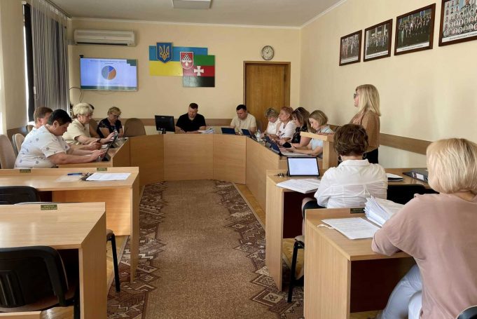 Відбулося чергове засідання виконкому: на порядку денному понад 80 питань Відбулося-чергове-засідання-виконкому:-на-порядку-денному-понад-80-питань