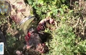 Росіянина розірвало на частини після влучання боєприпасу. ВIДЕО 18+ Росіянина-розірвало-на-частини-після-влучання-боєприпасу.-ВiДЕО-18+