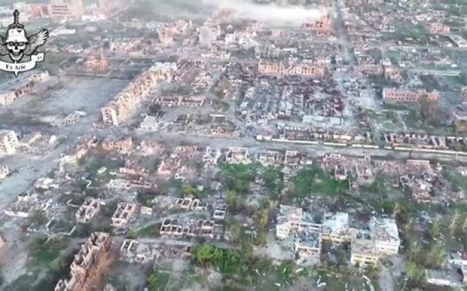 Знищений російськими обстрілами Вовчанськ на Харківщині. ВIДЕО Знищений-російськими-обстрілами-Вовчанськ-на-Харківщині.-ВiДЕО