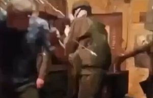 Артилерійська міна прилітає у бліндаж з російськими строковиками на Бєлгородщині. ВIДЕО Артилерійська-міна-прилітає-у-бліндаж-з-російськими-строковиками-на-Бєлгородщині.-ВiДЕО