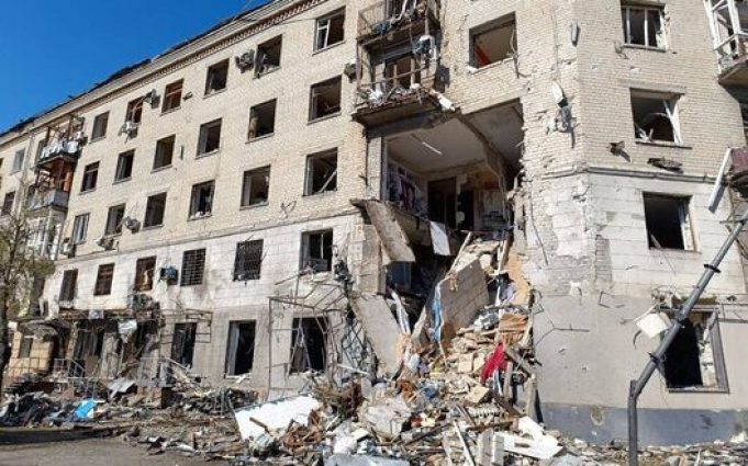 Удар РФ по Харкову: Кількість поранених збільшилася до 52, серед них троє дітей віком 12,... Удар-РФ-по-Харкову:-Кількість-поранених-збільшилася-до-52,-серед-них-троє-дітей-віком-12,.