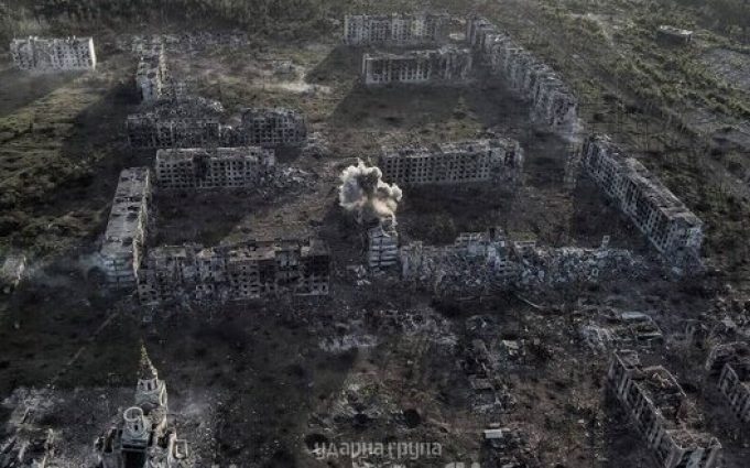 Росіяни нищать Часів Яр “Солнцепеками”. ВIДЕО Росіяни-нищать-Часів-Яр-“Солнцепеками”.-ВiДЕО