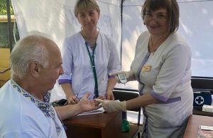 З турботою про мешканців: у Нововолинську відбувся «Ярмарок здоровʼя» З-турботою-про-мешканців:-у-Нововолинську-відбувся-«Ярмарок-здоровʼя»
