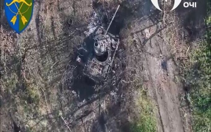 Бійці 23 ОМБр стримують атаку росіян на Донеччині: нищать танки і ворожу піхоту. ВIДЕО Бійці-23-ОМБр-стримують-атаку-росіян-на-Донеччині:-нищать-танки-і-ворожу-піхоту.-ВiДЕО