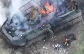 Росіянин і його БТР догорають на українській землі. ВIДЕО Росіянин-і-його-БТР-догорають-на-українській-землі.-ВiДЕО