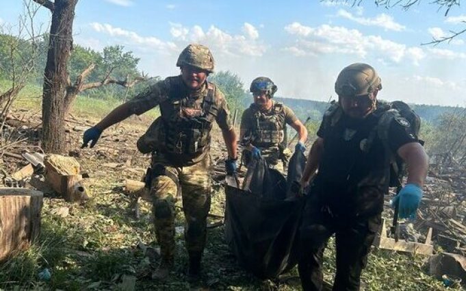 Війська РФ завдали авіаудару по Вовчанській громаді: загинув чоловік. ВІДЕО+ФОТОрепортаж Війська-РФ-завдали-авіаудару-по-Вовчанській-громаді:-загинув-чоловік.-ВІДЕО+ФОТОрепортаж