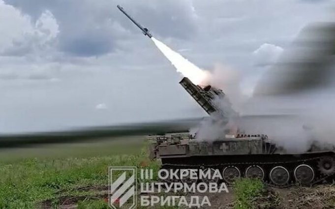Знищення БПЛА “ZALA” із ЗРК “Стріла” воїнами 3 ОШБр на Харківщині. ВIДЕО Знищення-БПЛА-“zala”-із-ЗРК-“Стріла”-воїнами-3-ОШБр-на-Харківщині.-ВiДЕО