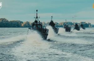 На річці Дніпро відбулось навчання сил і засобів Річкової флотилії ВМС ЗС України. ВIДЕО На-річці-Дніпро-відбулось-навчання-сил-і-засобів-Річкової-флотилії-ВМС-ЗС-України.-ВiДЕО