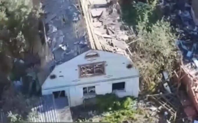 Бійці 68 ОЄБр провели зачистку особового складу ворога та знищили укриття окупантів. ВIДЕО Бійці-68-ОЄБр-провели-зачистку-особового-складу-ворога-та-знищили-укриття-окупантів.-ВiДЕО