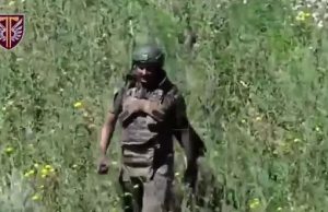Ліквідація дроном-камікадзе п’яного окупанта в українському полі. ВIДЕО Ліквідація-дроном-камікадзе-п’яного-окупанта-в-українському-полі.-ВiДЕО