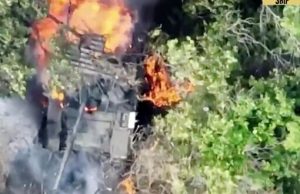 Воїни 40 ОАБр знищили ворожий танк дроном-камікадзе “Дикі шершні”. ВIДЕО Воїни-40-ОАБр-знищили-ворожий-танк-дроном-камікадзе-“Дикі-шершні”.-ВiДЕО