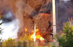У Волгоградській області РФ через удар дронів сталася пожежа на нафтобазі. ВІДЕО+ФОТО У-Волгоградській-області-РФ-через-удар-дронів-сталася-пожежа-на-нафтобазі.-ВІДЕО+ФОТО