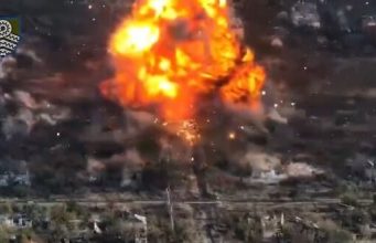 Знищення ворожої ТОС-1А “Солнцепьок” на покровському напрямку. ВIДЕО Знищення-ворожої-ТОС-1А-“Солнцепьок”-на-покровському-напрямку.-ВiДЕО