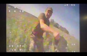 Хробак дня: лаптаборець з броніком – наглядний посібник варіантів припинення мандрівки Харківщиною (ВІДЕО) Хробак дня: лаптаборець з броніком – наглядний посібник варіантів припинення мандрівки Харківщиною (ВІДЕО)