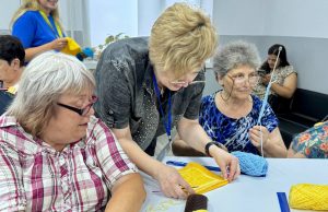 «Нитка єднання»: мешканці міста та ВПО долучилися до всеукраїнської акції «Нитка-єднання»:-мешканці-міста-та-ВПО-долучилися-до-всеукраїнської-акції