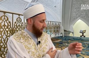 Імам мечеті у Казані вчить росіян правильно бити жінку: “От локтя, маленькими ударами, чтобы не... Імам-мечеті-у-Казані-вчить-росіян-правильно-бити-жінку:-“От-локтя,-маленькими-ударами,-чтобы-не.