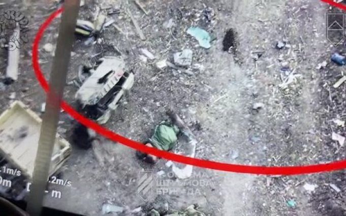 Воїни 3 ОШБр з ПТРК “Стугна” атакуютть окупантів на багі, БМП і танк ворога. ВIДЕО Воїни-3-ОШБр-з-ПТРК-“Стугна”-атакуютть-окупантів-на-багі,-БМП-і-танк-ворога.-ВiДЕО