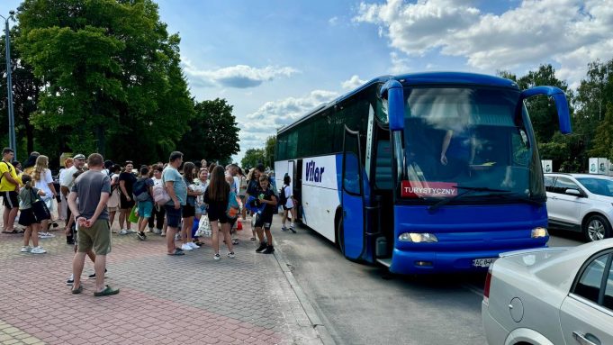 Школярі Нововолинської громади повернулися з відпочинку у Білгораї Школярі-Нововолинської-громади-повернулися-з-відпочинку-у-Білгораї